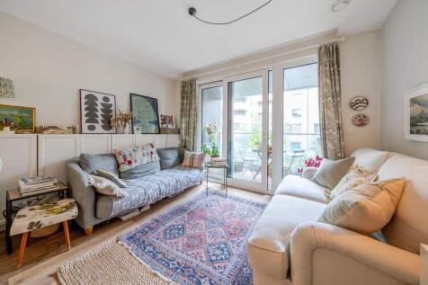 Butler Court, London, Fulham, SW11