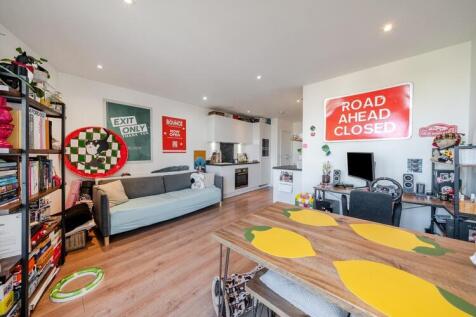 4 St. James's Crescent, Brixton, London, SW9