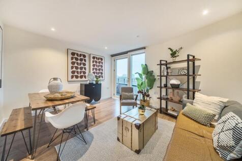 4 St. James's Crescent, Brixton, London, SW9