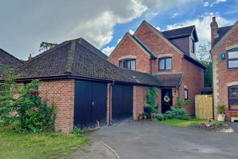 Robert Sparrow Gardens, Crowmarsh Gifford