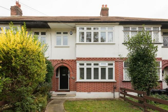 Chigwell Road IG8