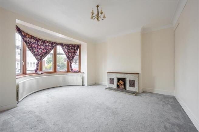 Wordsworth Avenue, E18