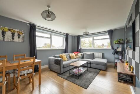 Lynwood Close, South Woodford