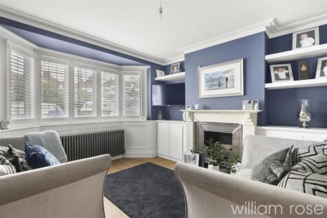 Dove House Gardens, Chingford