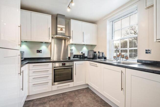 Brading Terrace 17 Ph8.jpg