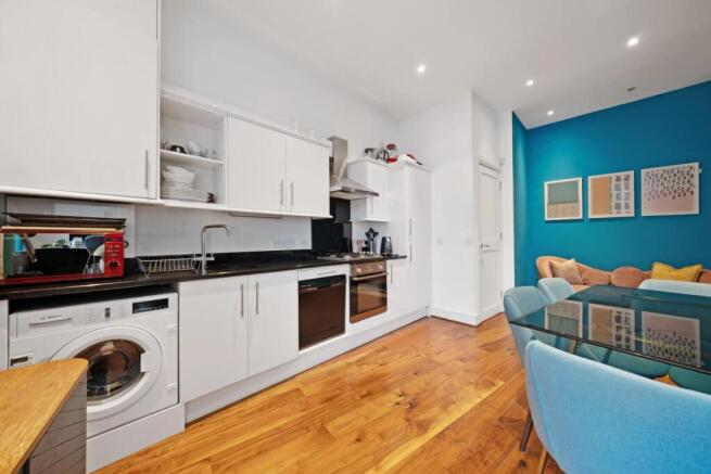 Chiswick High Road Flat 4 W4 Ph2.jpg