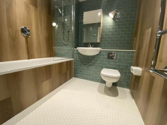 Photo 3
