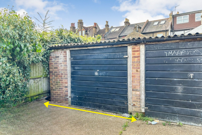 Garage 20 at the rear of 78/104 Albert Road, London, SE25 4JW