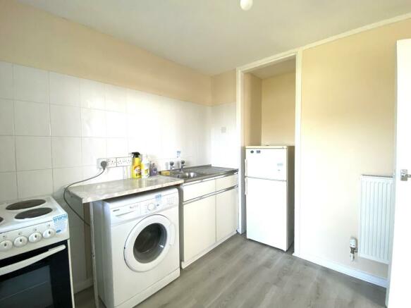Flat 51 Honiton House, Exeter Road, Enfield, Middlesex, EN3 7TS