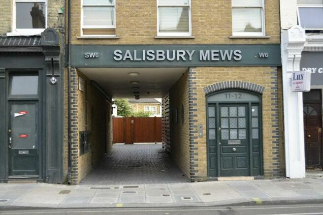 10B Salisbury Mews, London SW6 7DS