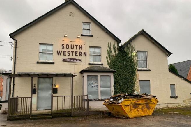 The South Western Hotel, Station Road, Tisbury, Salisbury, SP3 6JT