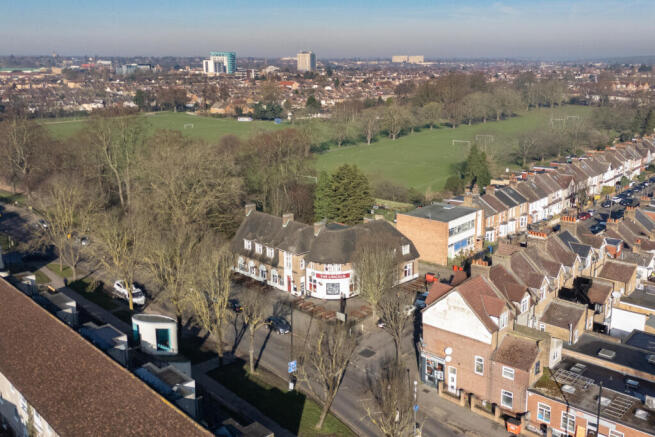 Lincoln Arms, 155 Percival Road, Enfield, EN1 1QT