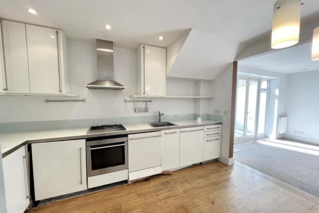Flat 4, 12 Elm Grove Wimbledon London SW19 4HE