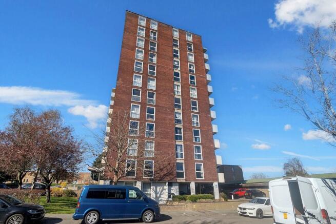 11 Maybourne Grange, Turnpike Link, Croydon, CR0 5NH