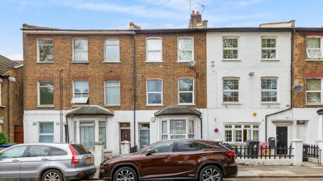 Flat 5B Birkbeck Grove, Acton, London, W3 7QD