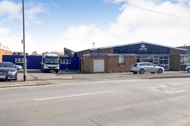 Land and buildings to the north east side of Eastfield Side, Sutton in Ashfield NG17 4JR