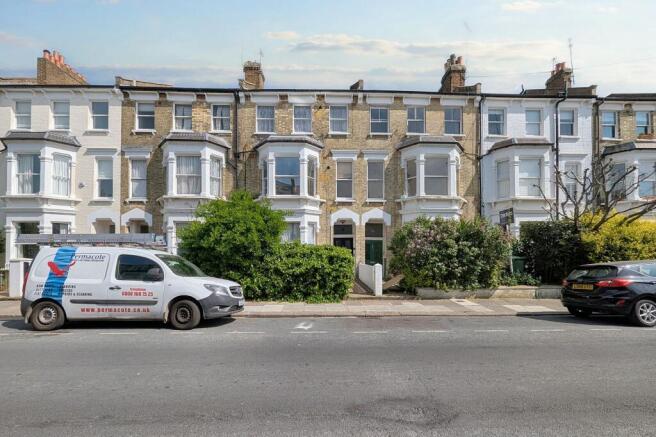 Flat B, 31 Warbeck Road, London W12 8NS