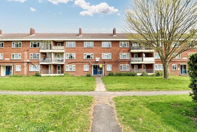 82 Evenlode Road, Southampton, SO16 9EH