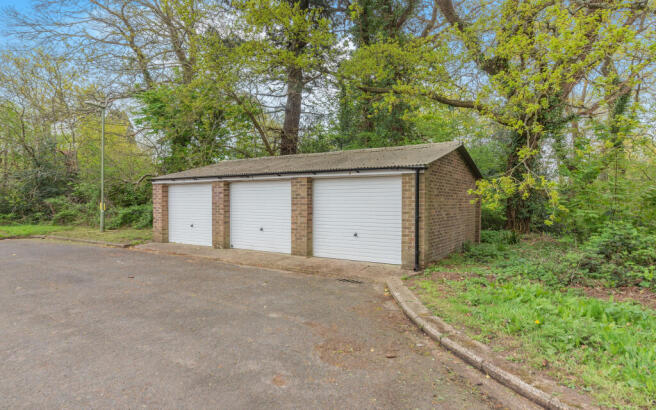 Garages 1-3, Cobbett Way, Botley, Southampton SO30 2ET