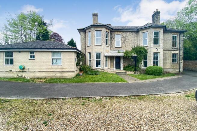 1 Glenmore Road, Salisbury, SP1 3HF