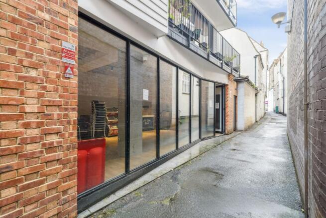 1 Kings Passage, Kingston upon Thames, KT1 1AQ