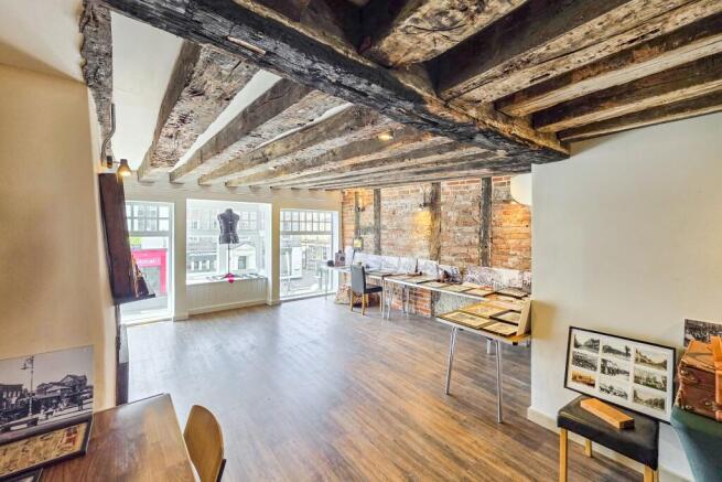2/3 High Street, High Wycombe, Buckinghamshire HP11 2AZ