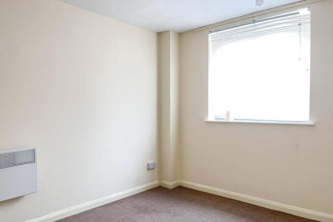 14 Kingmere, South Terrace, Littlehampton, BN17 5LD