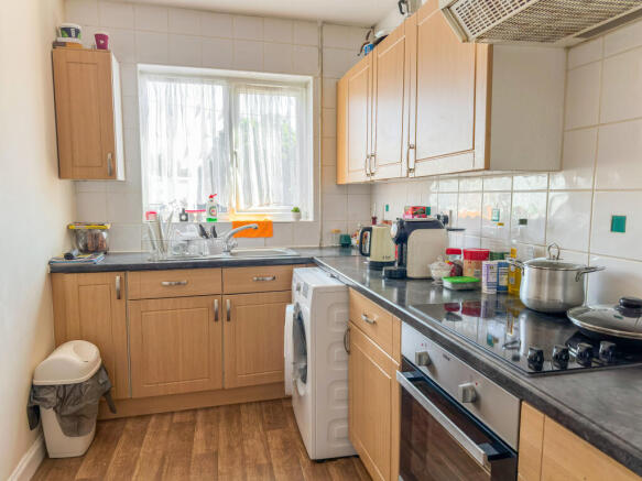 Flats A-D, 1 Donkin Hill, Caversham, Reading, RG4 5DG