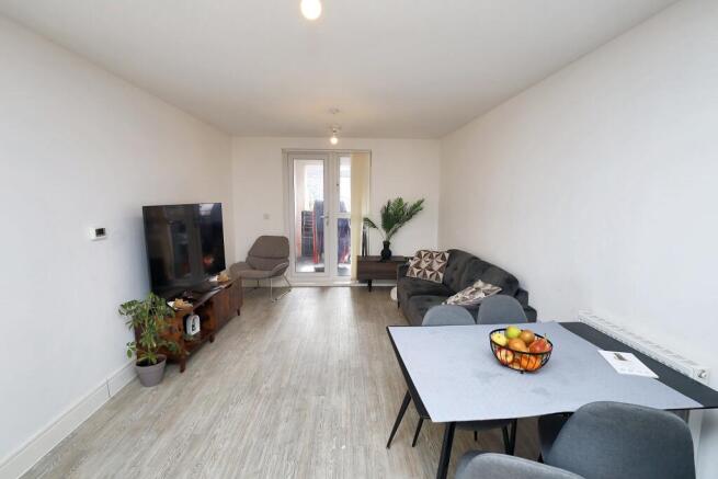 8 Suffield Lodge, Suffield Hill, High Wycombe, Buckinghamshire, HP11 2FR