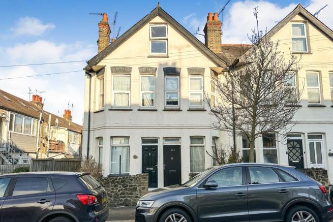 194 Hainault Avenue, Westcliff-on-Sea, SS0 9EX