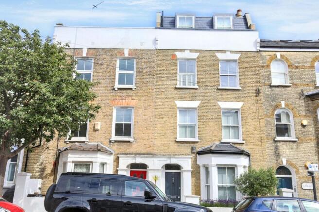 47b Mallinson Road, Battersea, London SW11 1BW