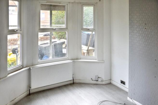 188 Holmesdale Road, South Norwood, London SE25 6PT