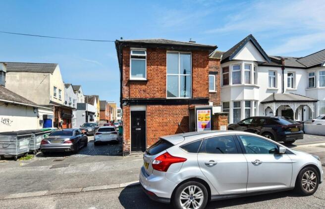 1A Goodmayes Lane, Ilford, Essex, IG3 9PB