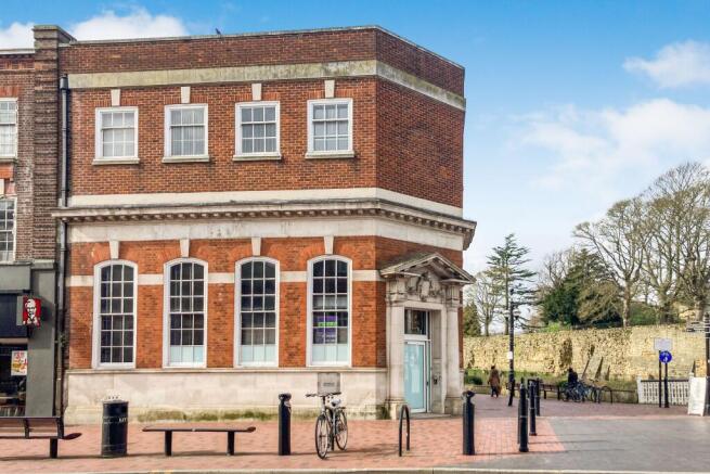 100 High Street, Tonbridge, TN9 1AN
