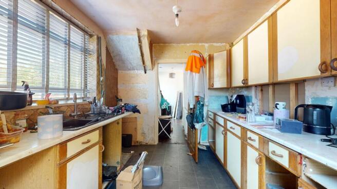 100 Crockenhill Road, Orpington, Kent, BR5 4DG