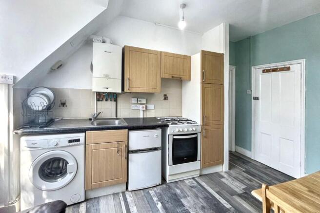 Flat 4A, 23 Burnt Ash Lane, Bromley, Kent, BR1 4DJ