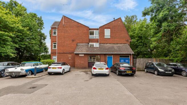 Flat 39, Hanger View Way, Acton, London, W3 0EY