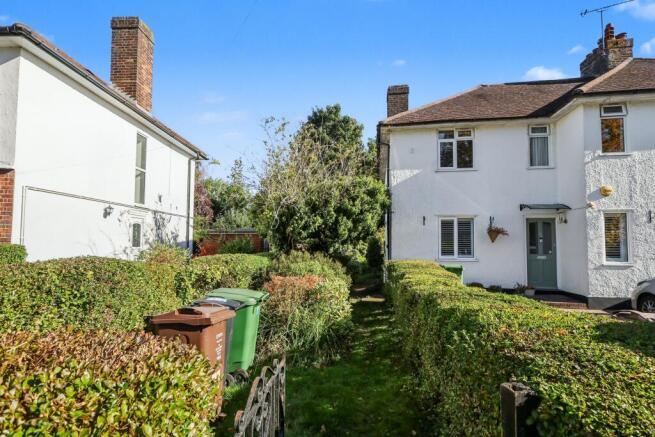 77/79 Tavistock Avenue, St. Albans, Hertfordshire, AL1 2NL