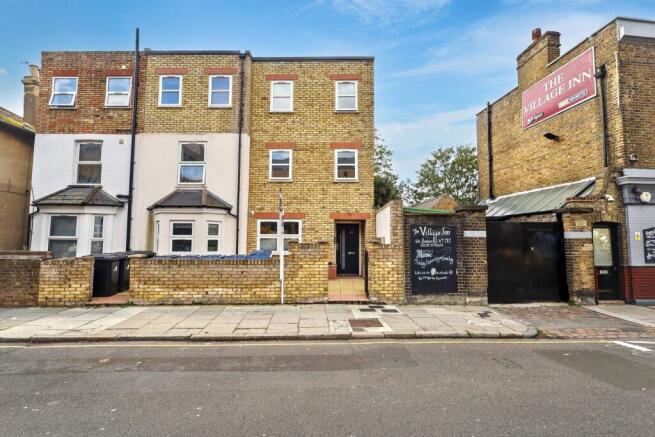 Flat 1, 68 Boston Road, Hanwell, London, W7 2ET