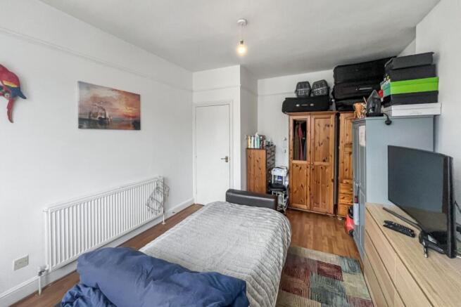 Flat 3, 52 Gleneagle Road, Streatham, London, SW16 6AF