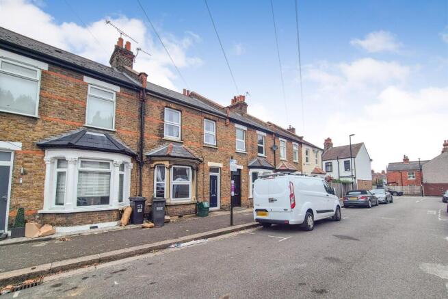 8 Amersham Road, Croydon, Surrey, CR0 2QJ