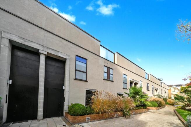 3 Collection Place, 96 Boundary Road, St Johns Wood, London NW8 0RH