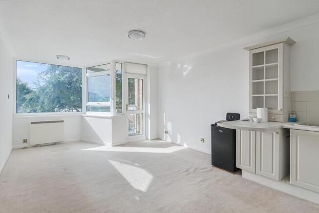 Flat 10, Sandford House, 151 Mudeford Lane, Christchurch, Bournemouth, BH23 3HR