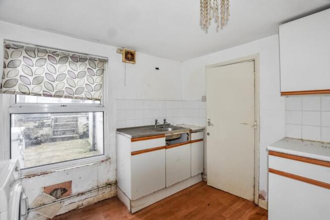 29 Waverley Road, Plumstead, SE18 7TL