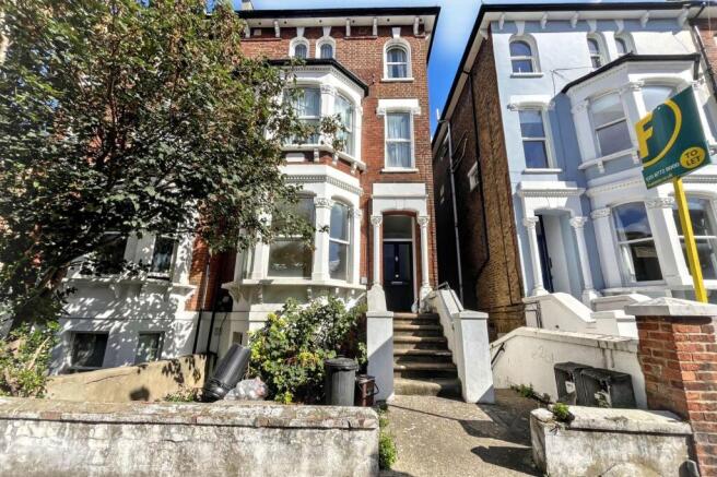 26a Ramsden Road, Balham, London SW12 8QY