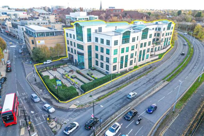 11 Vine Street, Uxbridge UB8 1QE