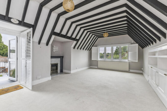 Flat 3, Three Gables, Mill Road, Marlow, Buckinghamshire, SL7 1QB