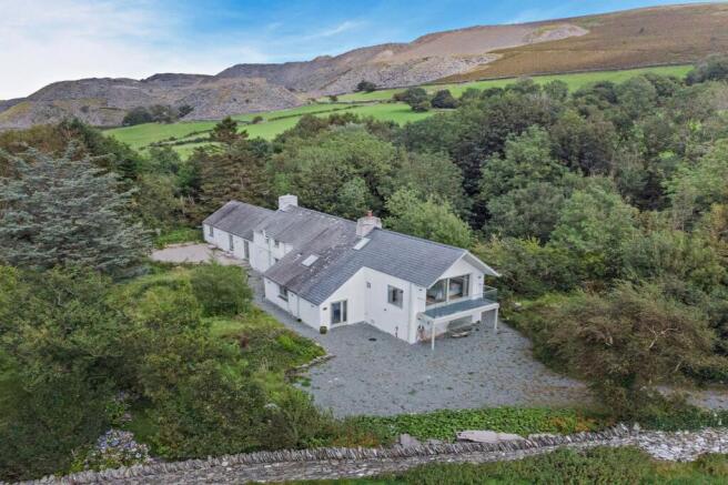 Copp Cross, Kirkby-In-Furness LA17 7XZ