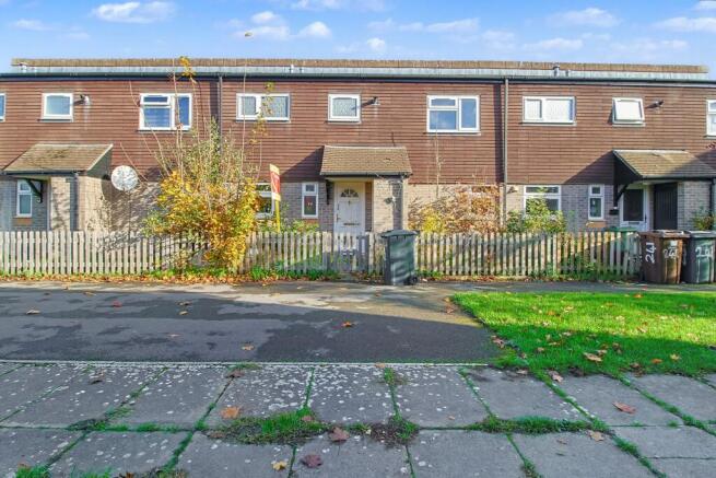 242 Pilgrims Way, Andover, SP10 5HU