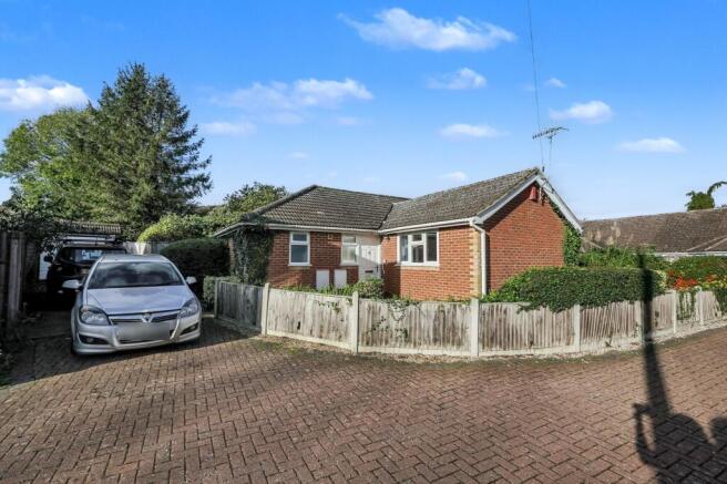 3 The Close, Cockering Road, Canterbury, CT1 3UZ